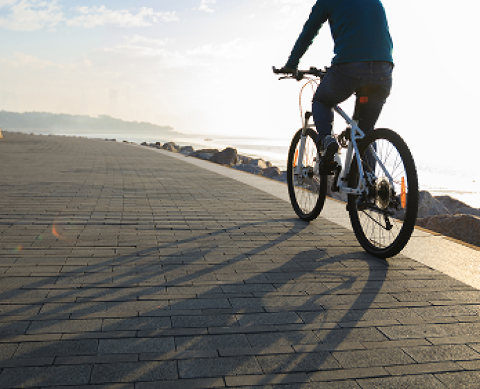 Morgendliche Radtour entlang des Atlantiks